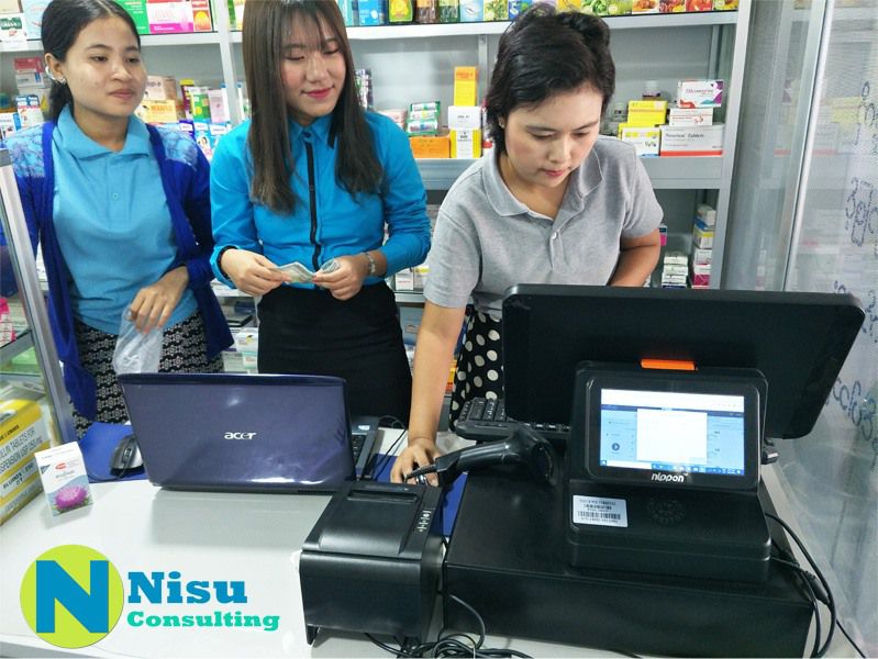 Retail staff is using Odoo POS